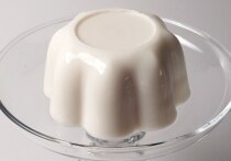 Если вы слышали слово «бланманже», но представляли что-то сложное и экзотическое, пора знакомиться ближе! Этот изысканный, но простой в приготовлении десерт переживает новую волну популярности