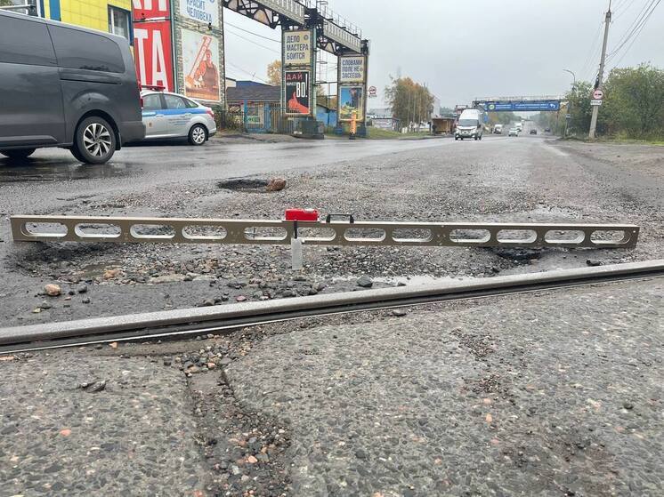 Прокуратура заставила отремонтировать ж/д переезд на Домостроительной в Мурманске