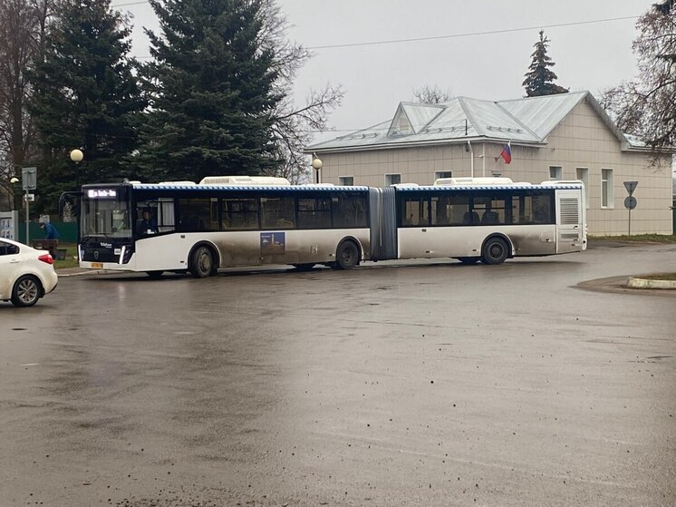 Будущее в прошедшем: в Костроме снова появился автобус-«гармошка»