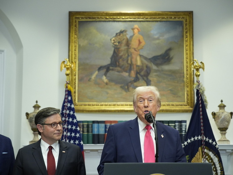 Трамп заявил, что оружие для Украины передается через НАТО за полную стоимость