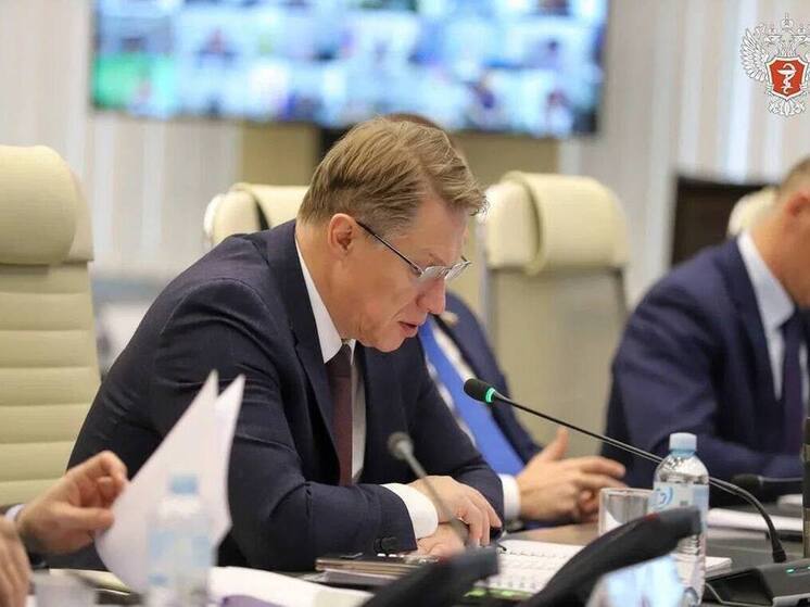 Мурашко: студенты медвузов новых регионов помогают врачам, несмотря на учебу