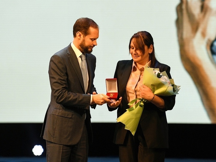 К Дню матери в Твери чествовали многодетных родительниц Верхневолжья