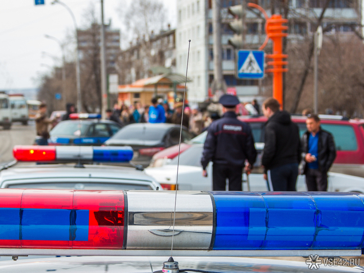    В Кузбассе пьяный водитель стал причиной автомобильной погони, в ходе которой сотрудникам ДПС пришлось использовать служебное оружие