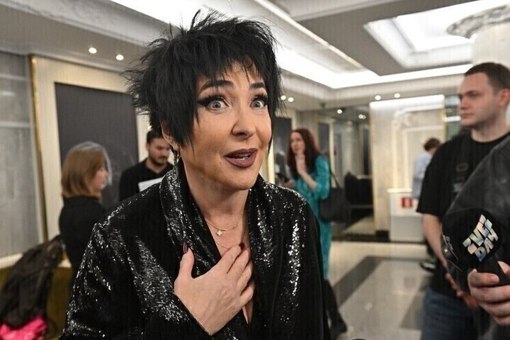 Российская певица Милявская впервые за 10 лет побывала в метро