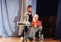 В Хабаровском доме-интернате для престарелых и инвалидов №1 состоялся благотворительный новогодний концерт