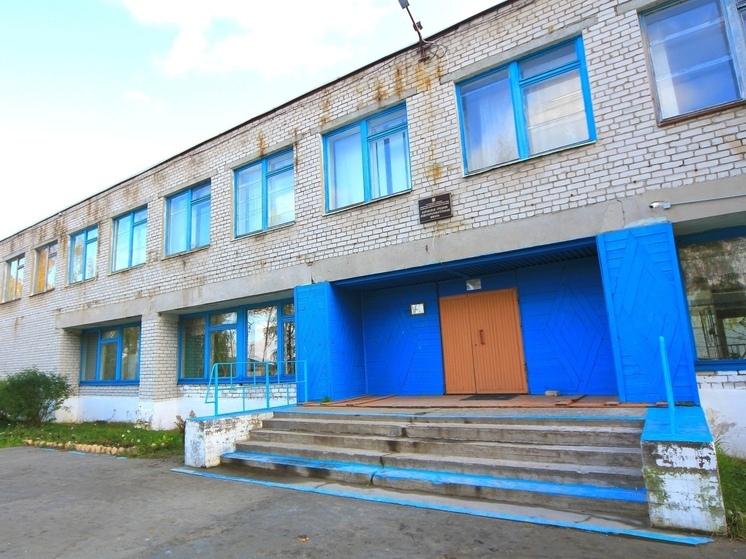 Школьный «взрослый» конфликт в поселке Боровой продолжается, и его зачинщики не гнушаются использовать детей