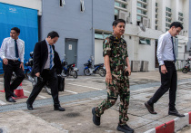 Таиланд наложил арест на активы на сумму более 300 миллионов долларов, включая акции крупной региональной энергетической компании, и выдал ордера на арест 42 человек в рамках громкой кампании против региональных сетей мошенников, сообщили официальные лица в среду