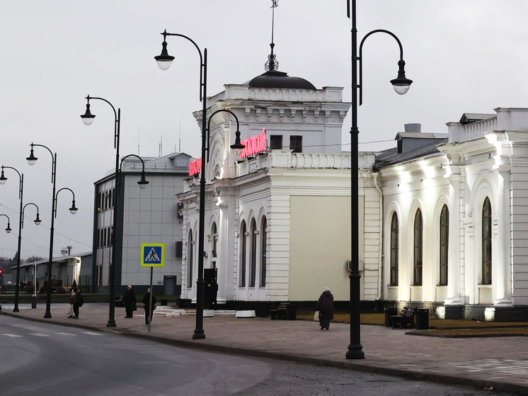 СЖД завершила благоустройство территории у Московского вокзала в Ярославле