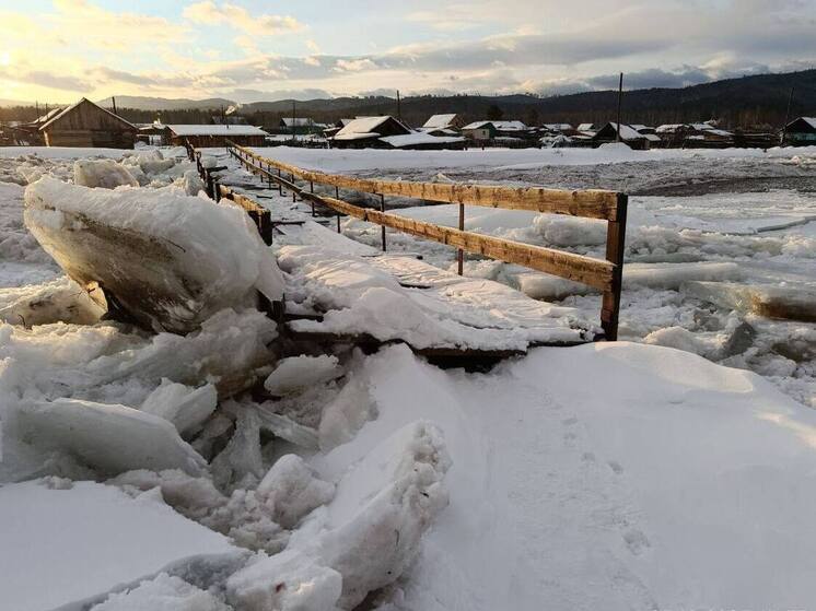 В Бурятии река Кика пришла в огороды