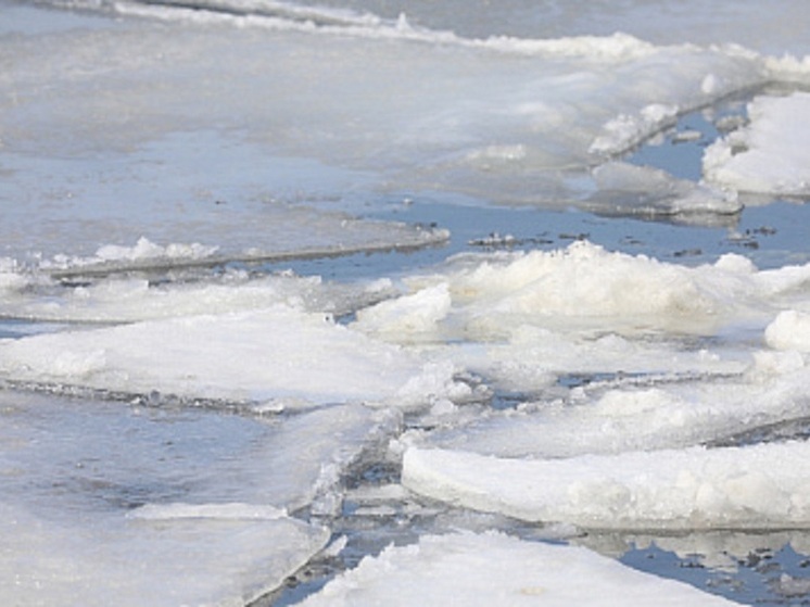 МЧС Приморья предупреждает об опасности выхода на тонкий лед