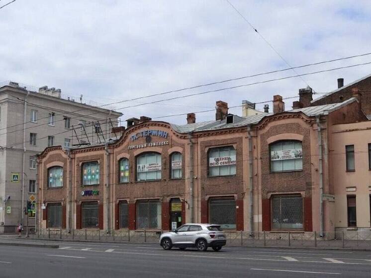 Торговый комплекс на проспекте Стачек стало памятником регионального значения