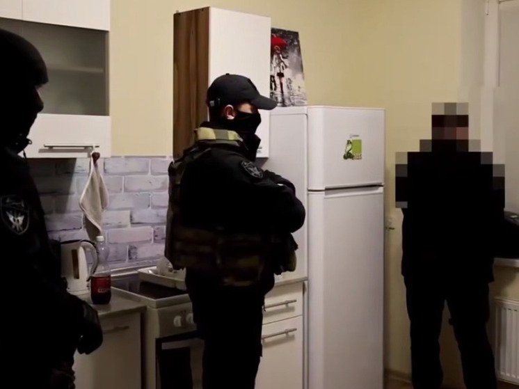 В Мордовии задержали вымогателей, использовавших в своей схеме 14-летнюю девочку