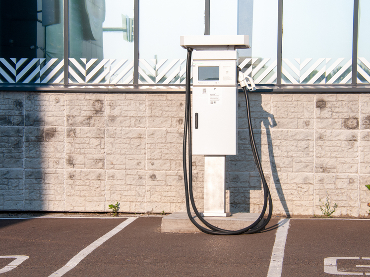 Оператор АЗС пострадал при взрыве на станции в Ханты-Мансийске