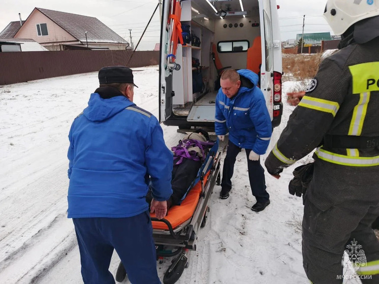 В Яровом 13-летний мальчик упал в четырехметровый заброшенный погреб