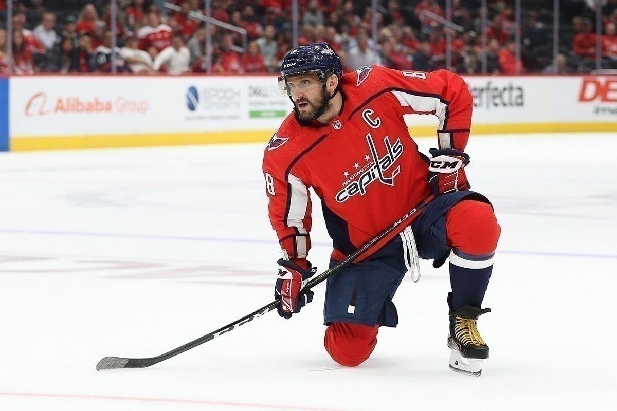 Овечкин вышел на чистое шестое место по количеству матчей за один клуб НХЛ