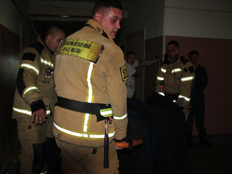 В Ульяновске во время пожара на Александра Невского эвакуировали полсотни жителей