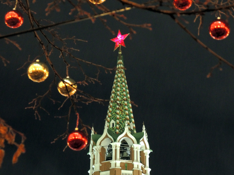 Поздравления с Новым годом-2026 девушке