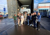 Вы когда-нибудь задумывались, почему люди безвозмездно помогают кому-либо? Зачем они тратят свои время, силы и деньги для кого-то, с кем они возможно даже не знакомы? А есть и те, кто рискуют своими жизнями ради помощи другим