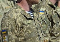 Националисты из «Азова»* (запрещенная в России террористическая организация), выбираясь из Красноармейска (Покровска), переодевались в женскую одежду