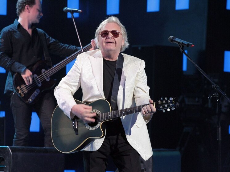 Выступление российского эстрадного певца Юрия Антонова пройдёт в Петербурге в субботу, 6 декабря. Стоимость билетов шокировала читателей «МК в Питере» — «всего» за миллион рублей можно послушать любимые и знакомые с детства песни.