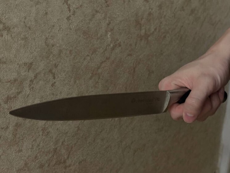 Житель Хакасии по пьяни зарезал знакомого во время застолья