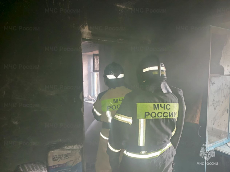 В херсонском поселке Крестовка сгорел жилой дом