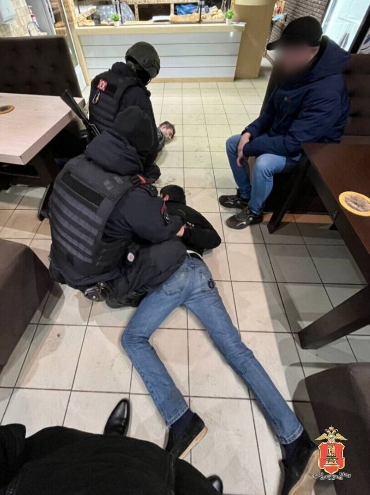 Этническую группу вымогателей, угрожавшую пенсионеру, задержали в Тверской области