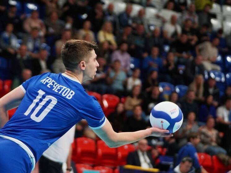 Ленинградские волейболисты отправились на матч с одноклубниками в Уфу