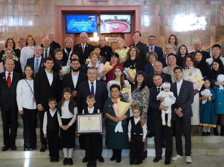 Жителям Иркутской области вручены государственные награды России