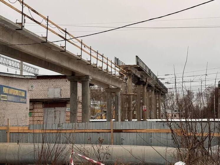 Завершен первый этап ремонта пешеходного моста на улице Текстильщиков в Вологде