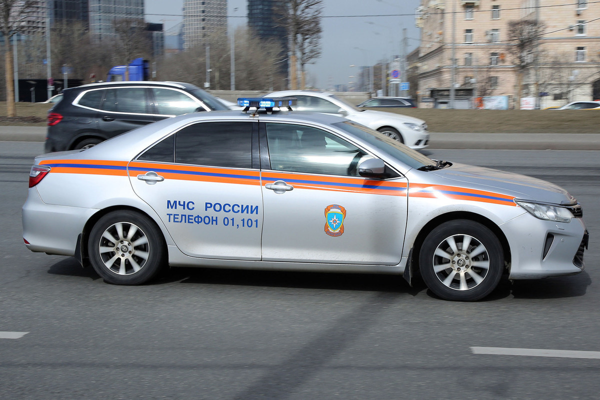 Застрявшему в унитазе россиянину помогли спасатели