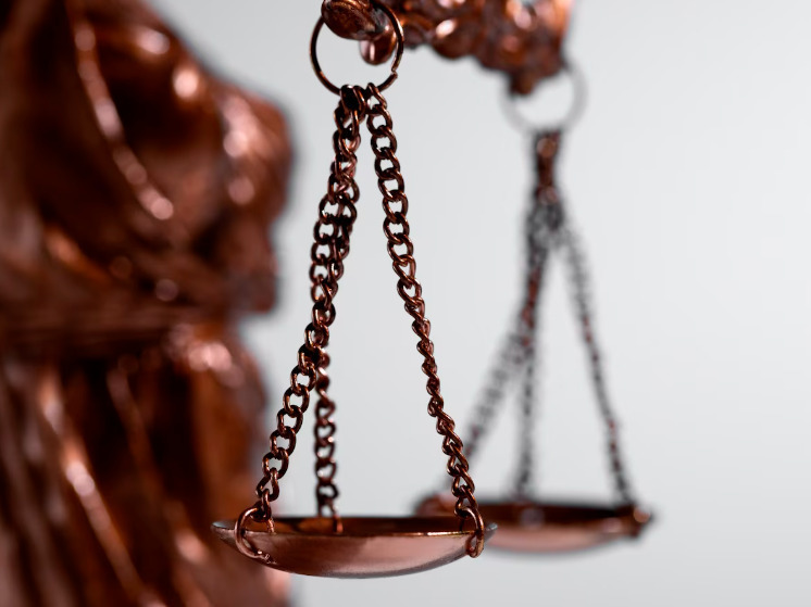 Брянскому пенсионеру вернут похищенные мошенниками 300 тысяч рублей