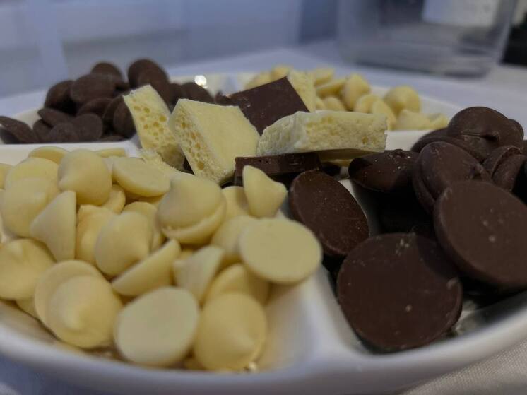 В Апатитах «шоколадный» вор решил удивить даму и украл сладости