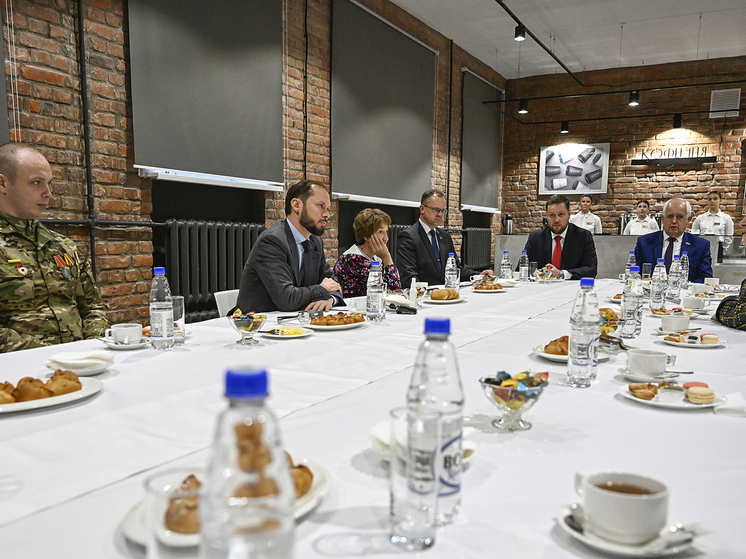 Виталий Королев обсудил вопросы развития Ржева с жителями города