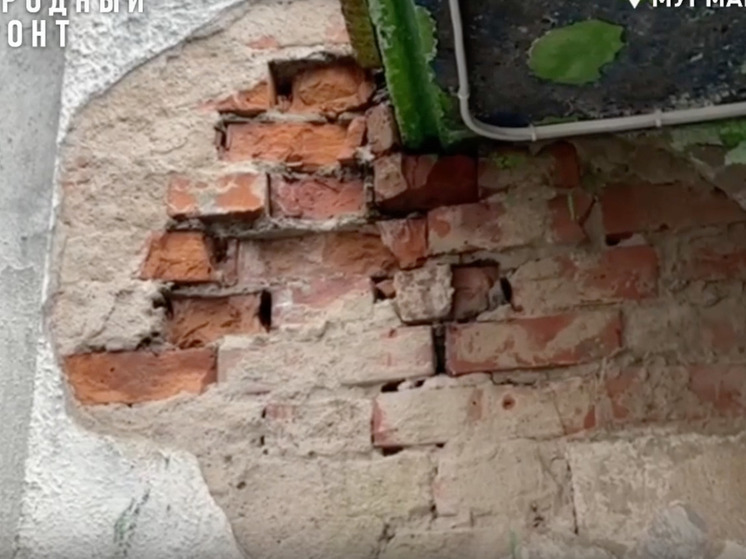 В Мурманске «управляшки» двух домов игнорируют жалобы жителей