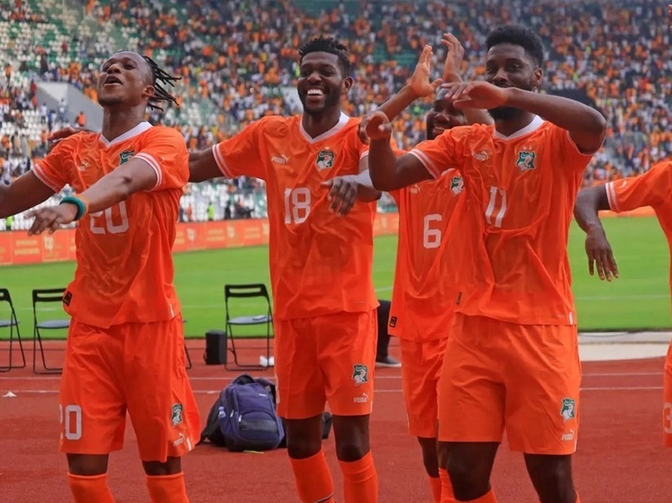 Африканским странам пришлось в срочном порядке менять свои планы подготовки после неожиданного решения ФИФА сократить время, в течение которого игроки должны находиться в своих национальных сборных перед финальным этапом Кубка африканских наций, который состоится в этом декабре 2025 года. Причина отнюдь не в заботе о здоровье игроков, а совсем в другом.