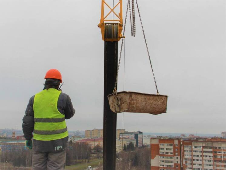 Восстановление поврежденного жилья на проспекте Мира в Чебоксарах продолжается