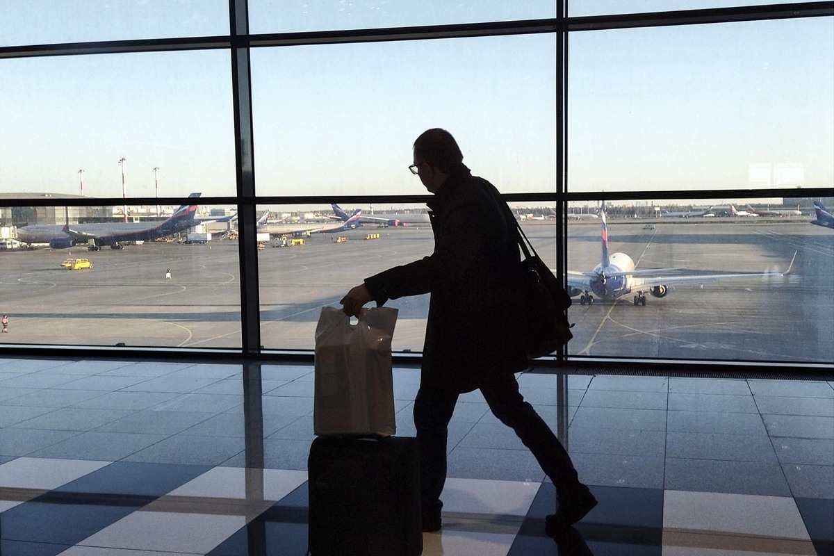 Росавиация временно ограничила работу еще четырех крупных аэропортов