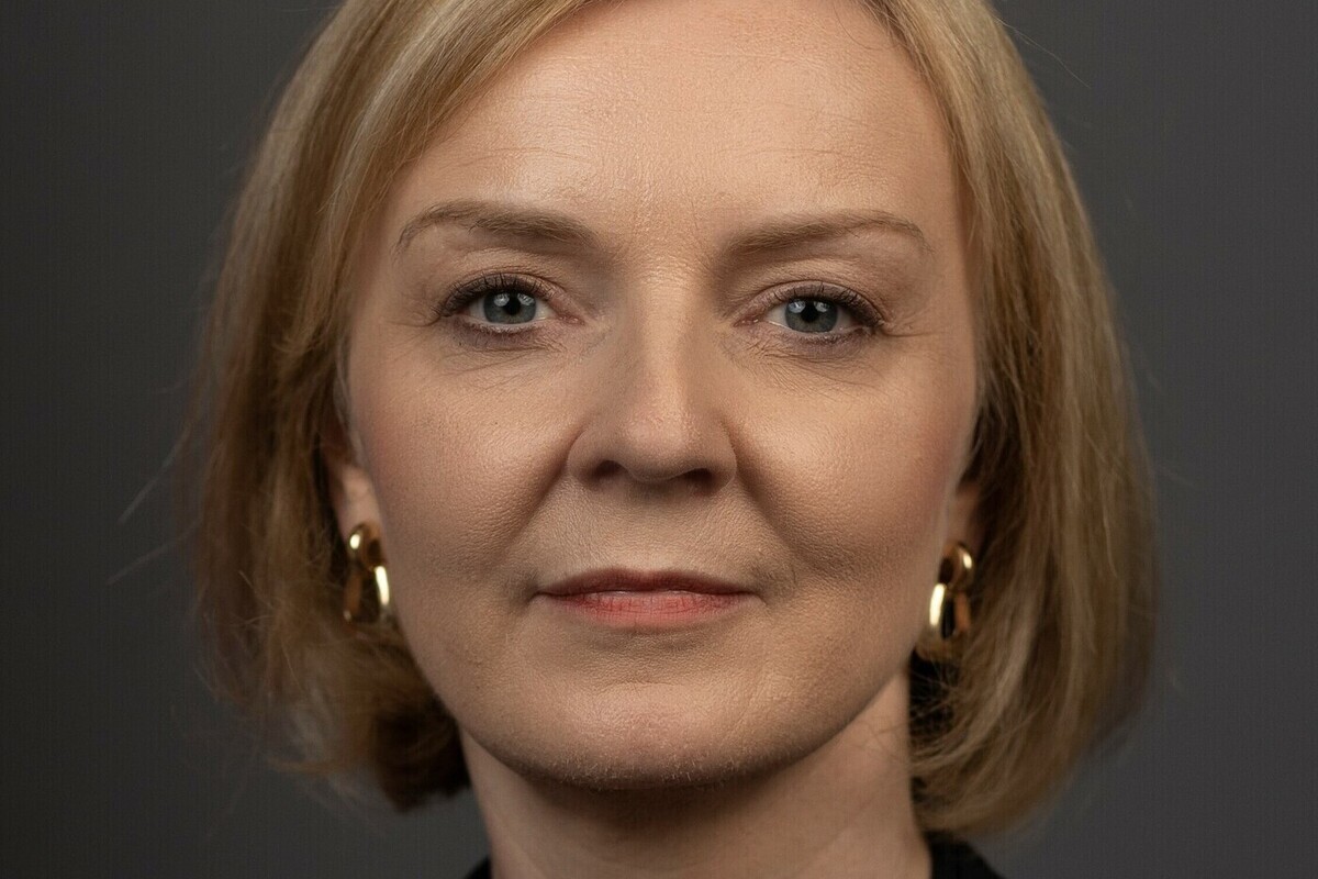 Экс-премьер Британии запускает шоу в интернете