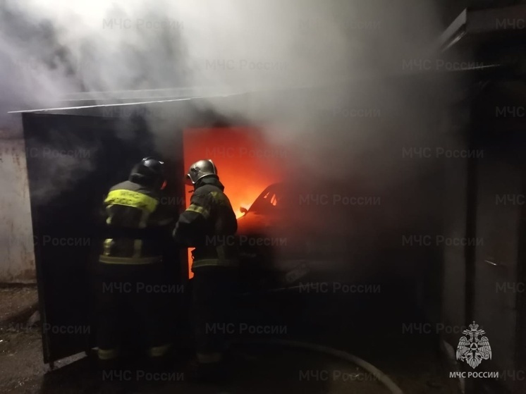 Автомобиль вспыхнул в балабановском «Автотуристе»