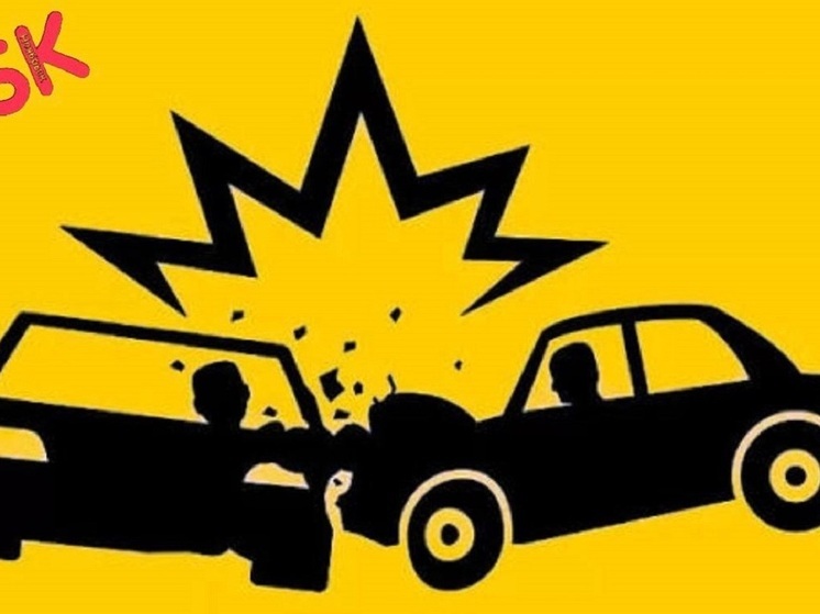 Водитель легковушки пострадал при столкновении с погрузчиком в Ноябрьске