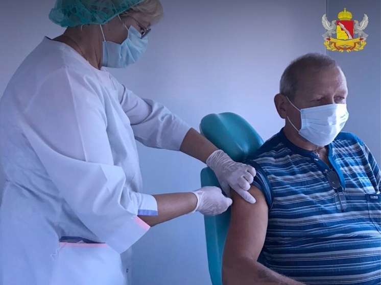 Обязательное ношение масок ввели в воронежской больнице