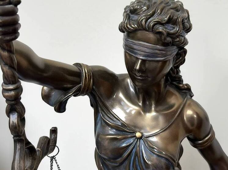 Две северчанки предстанут перед судом за попытку распространения героина