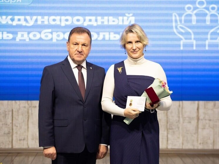 Мэр Ставрополя наградил волонтёров в честь Международного дня добровольца