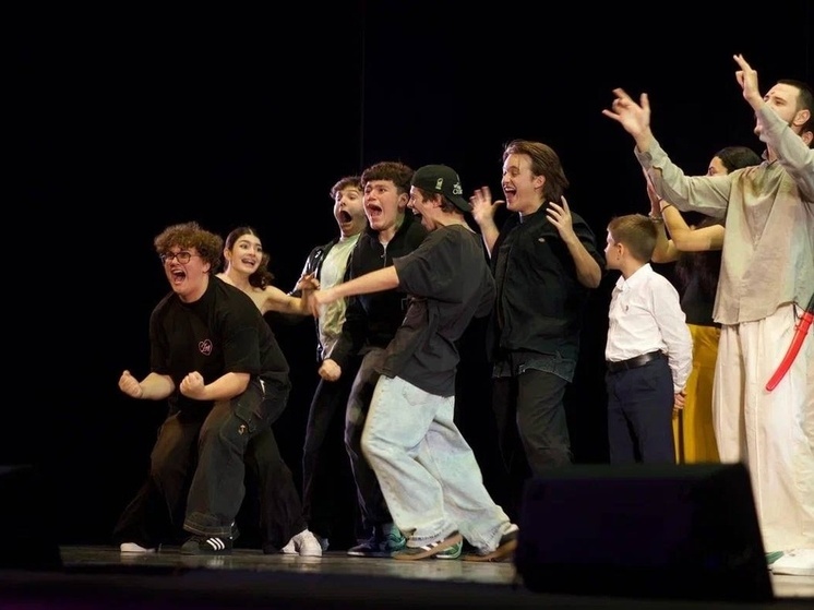 Победителей Кубанской лиги КВН наградили в Краснодаре