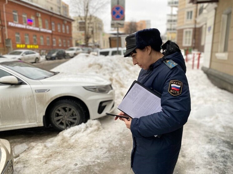 В Пермском крае судебные приставы обязали предпринимательницу удалить граффити на фасаде торгового объекта