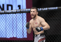 Чемпион UFC в легчайшем весе назвал свою цель.