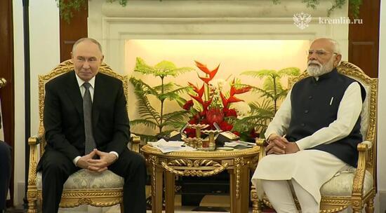 Начало беседы с премьер-министром Индии Нарендрой Моди