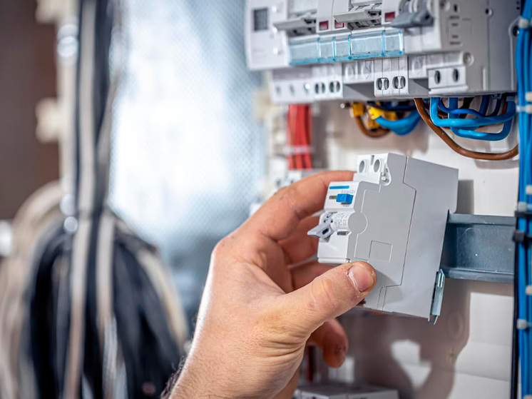 «Липецкэнерго» восстановило свет после аварии из-за несогласованных работ