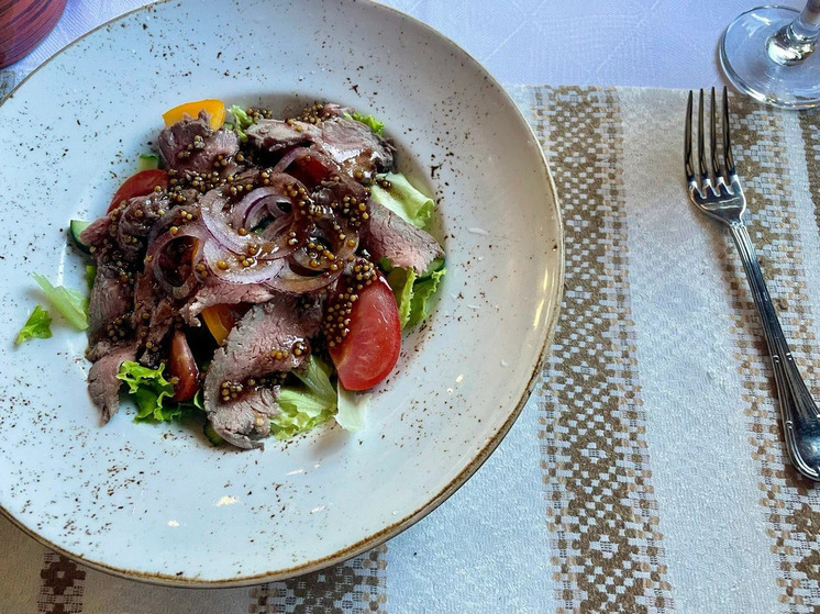 Из придорожного кафе в Михайловском округе изъяли некачественное мясо